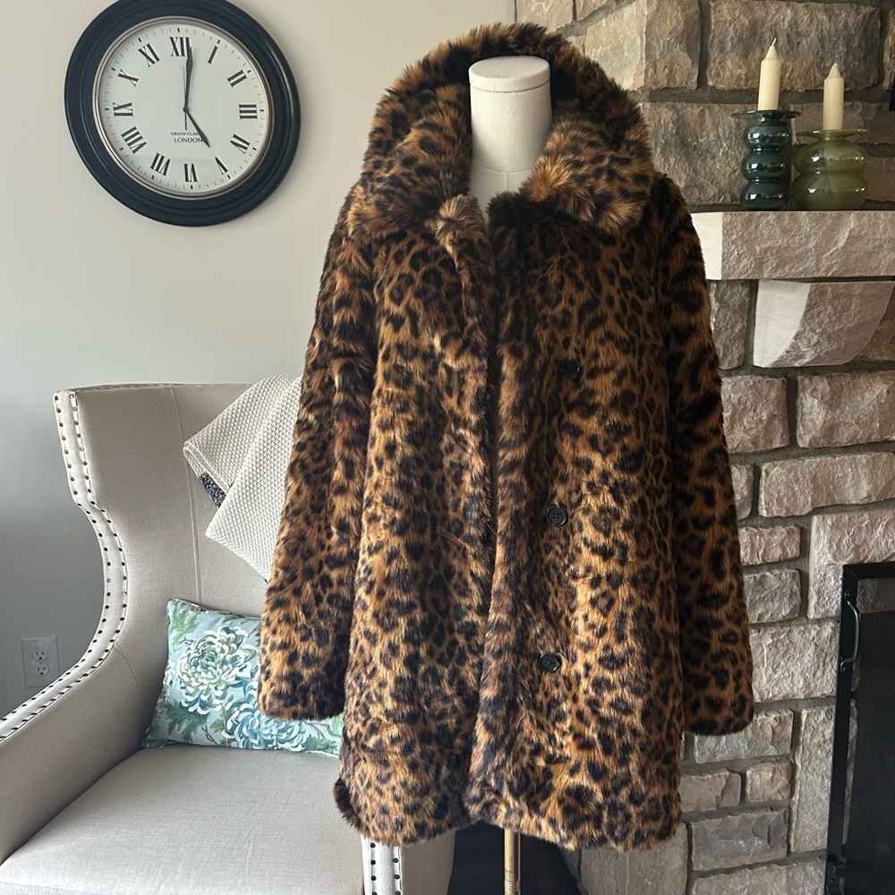 JCREW faux fur leopard coat XL
